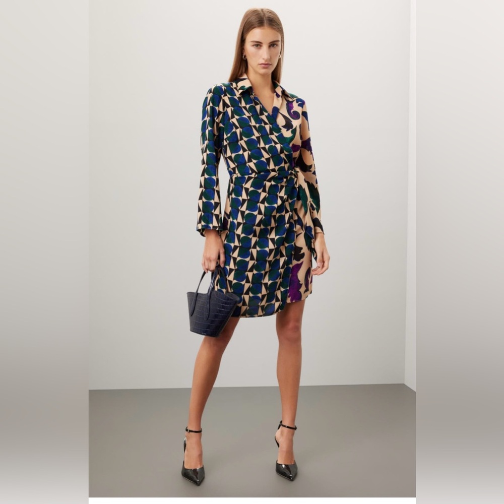 Donna Morgan Wrap Mini Dress⚜️